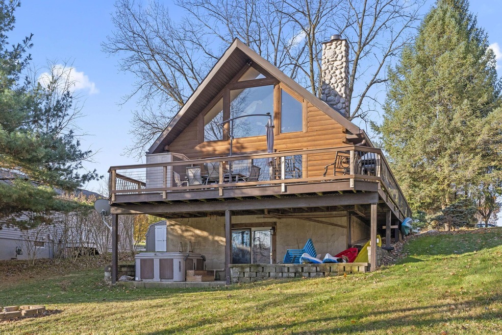 44-web-or-mls-A7409854