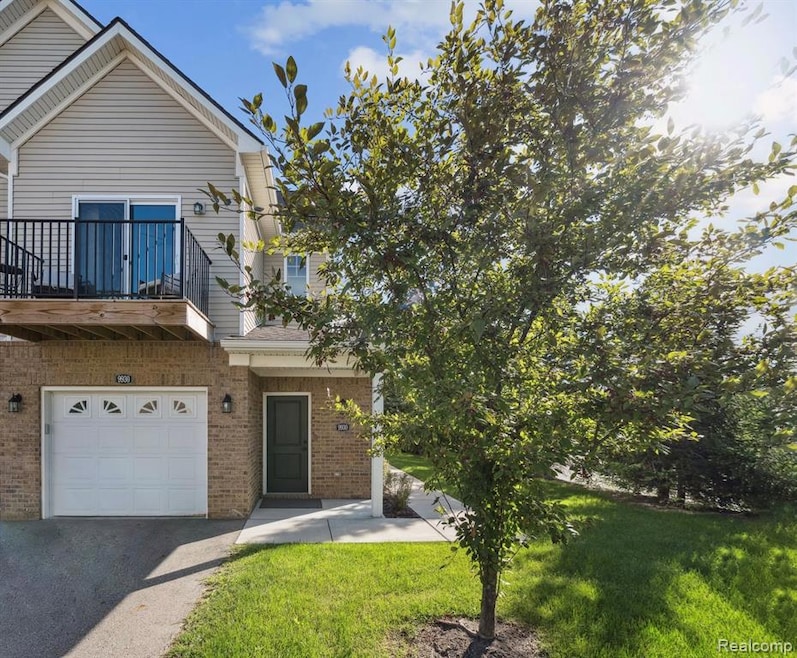 Under Contract $274,000 • Co-Listing Agent