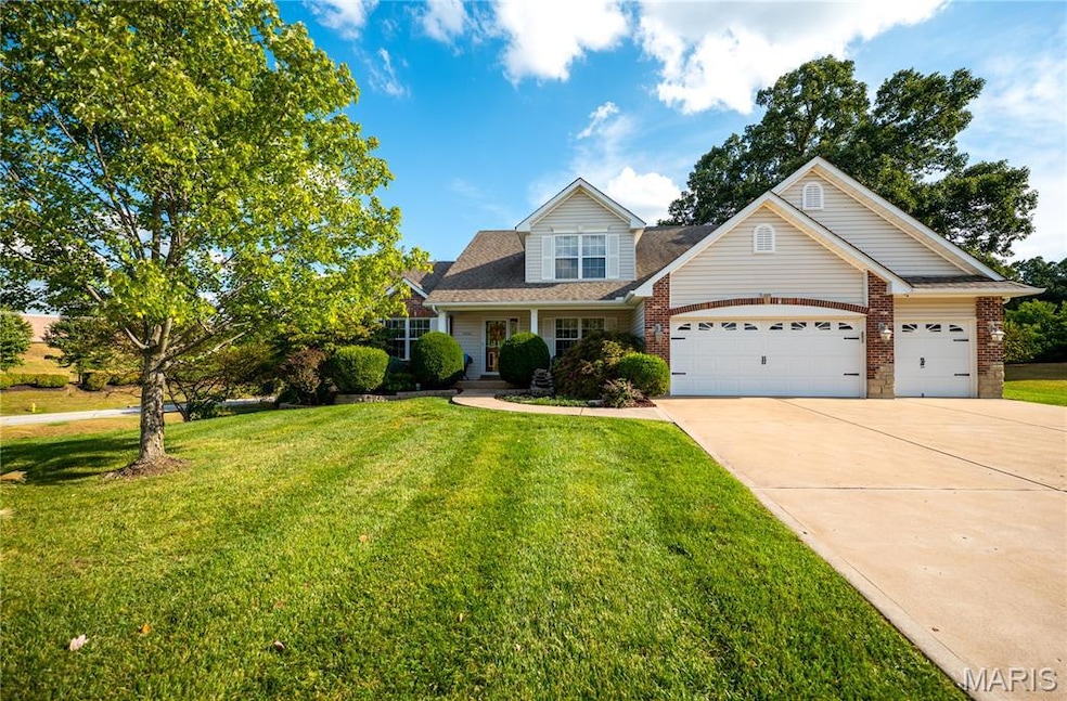 1004 Kodiak Ct, Wentzville, MO 63385 - photo 1