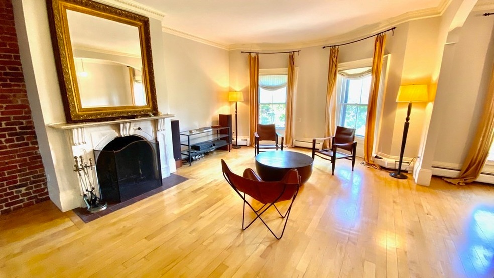 18 Worcester Square unit 5, Boston, MA 02118 - photo 1