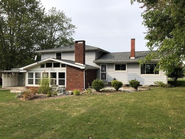 2676 E Maple Dr, Bluffton, IN 46714 - photo 1