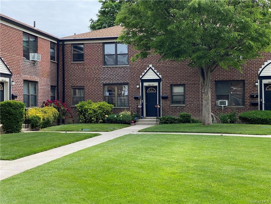 19647 69th Ave unit 2, Fresh Meadows, NY 11365 - photo 1