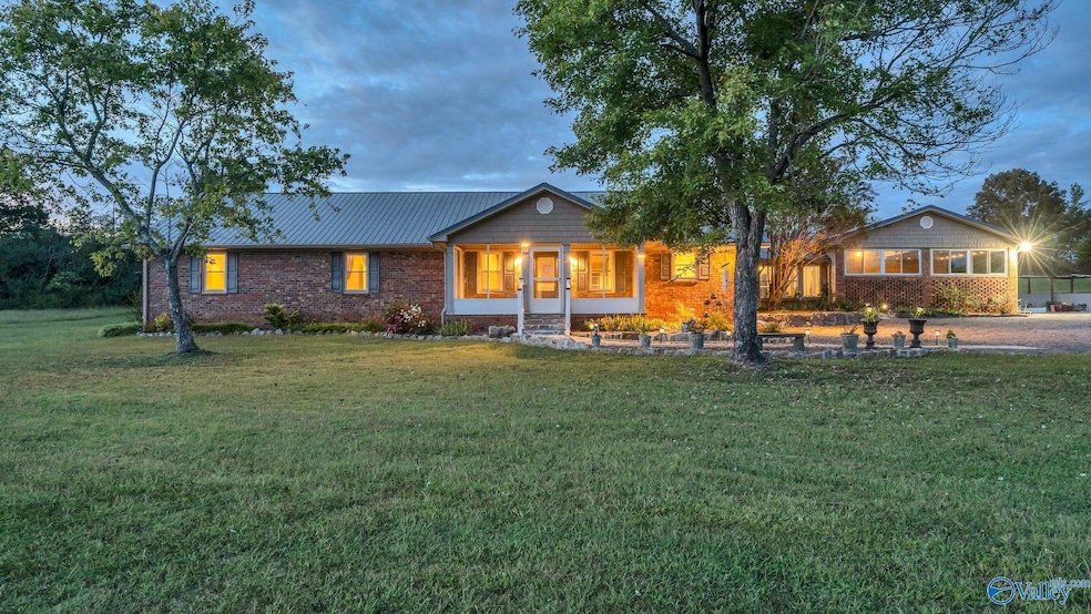 701 Cave Spring Rd, Owens Cross Roads, AL 35763 - photo 1