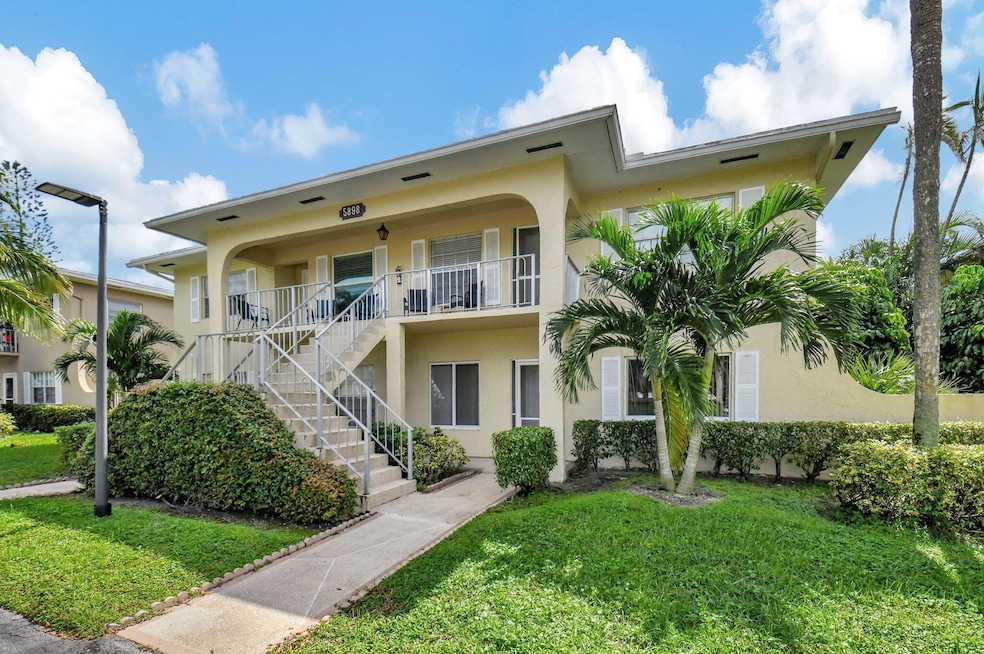5898 Via Delray unit C, Delray Beach, FL 33484 - photo 1