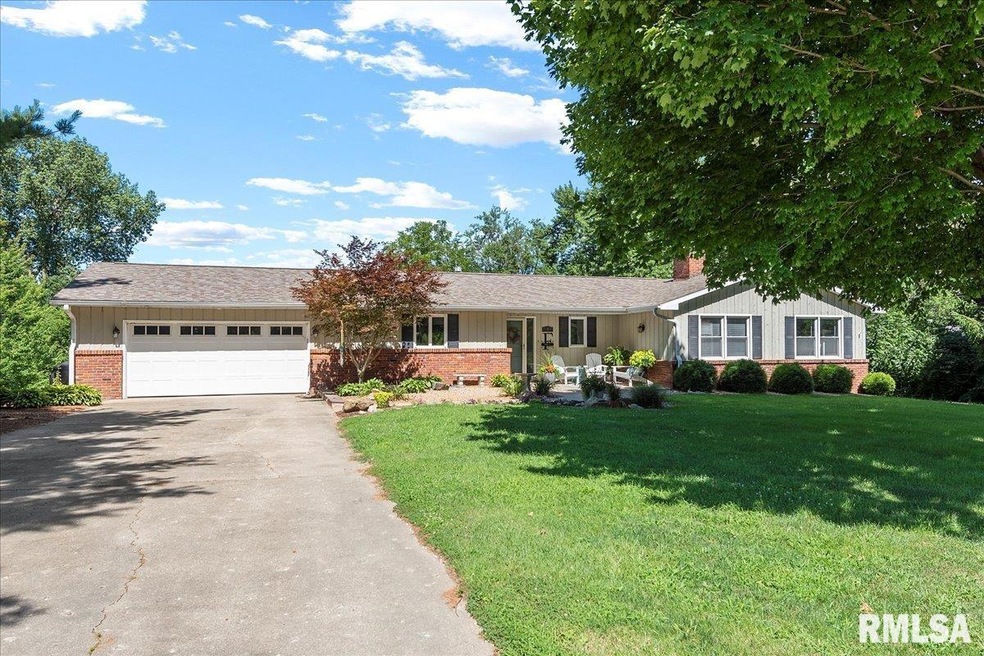 5 Quail Ln, Jacksonville, IL 62650 - photo 1