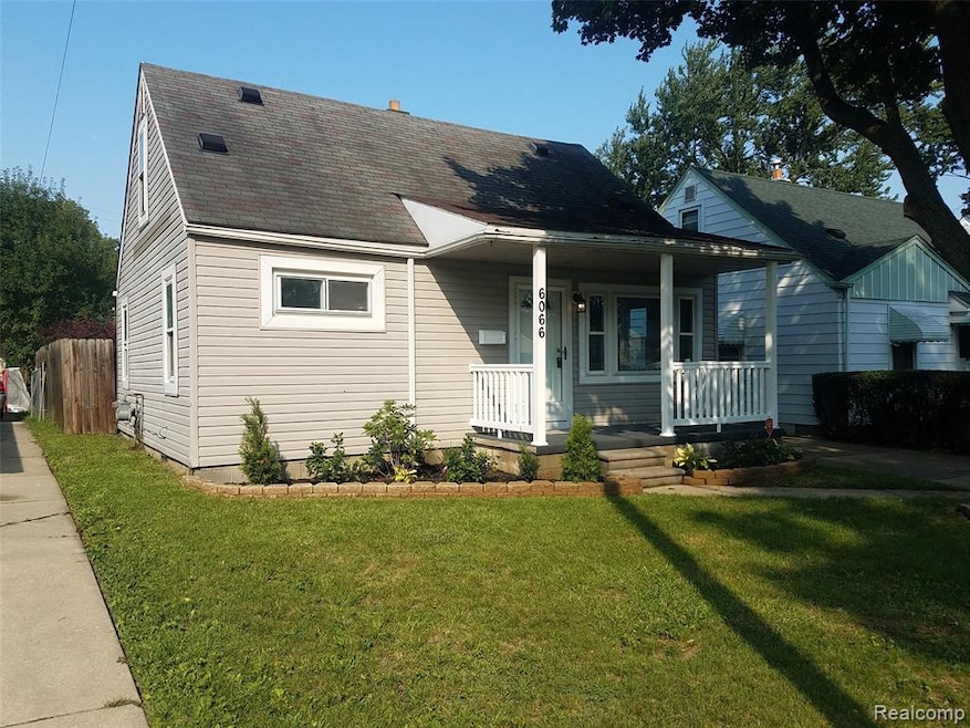 Completely updated 4 bedroom just a 3 min walk from the park !