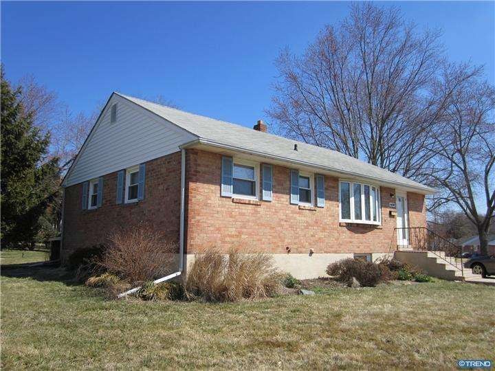 4439 Sandy Dr, Wilmington, DE 19808 - photo 1