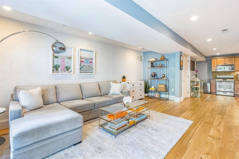 98 G St unit 1, Boston, MA 02127 - photo 1