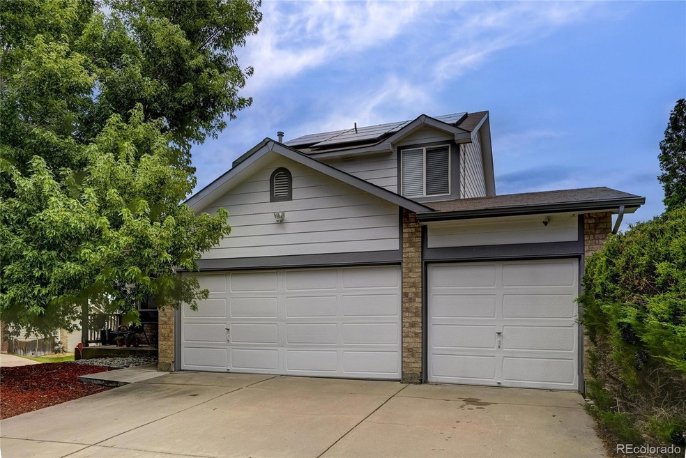 4304 S Genoa Ct, Centennial, CO 80015 - photo 1