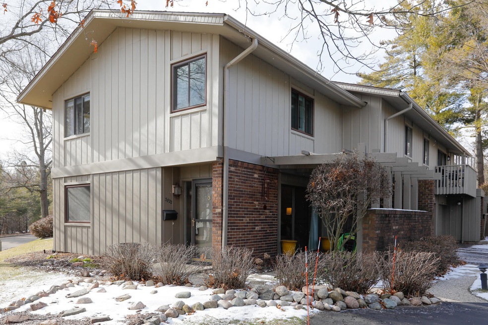 3822 Greenleaf Circle-101