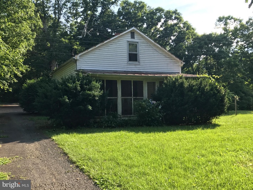 8398 Leeds Manor Rd, Amissville, VA 20106 - photo 1