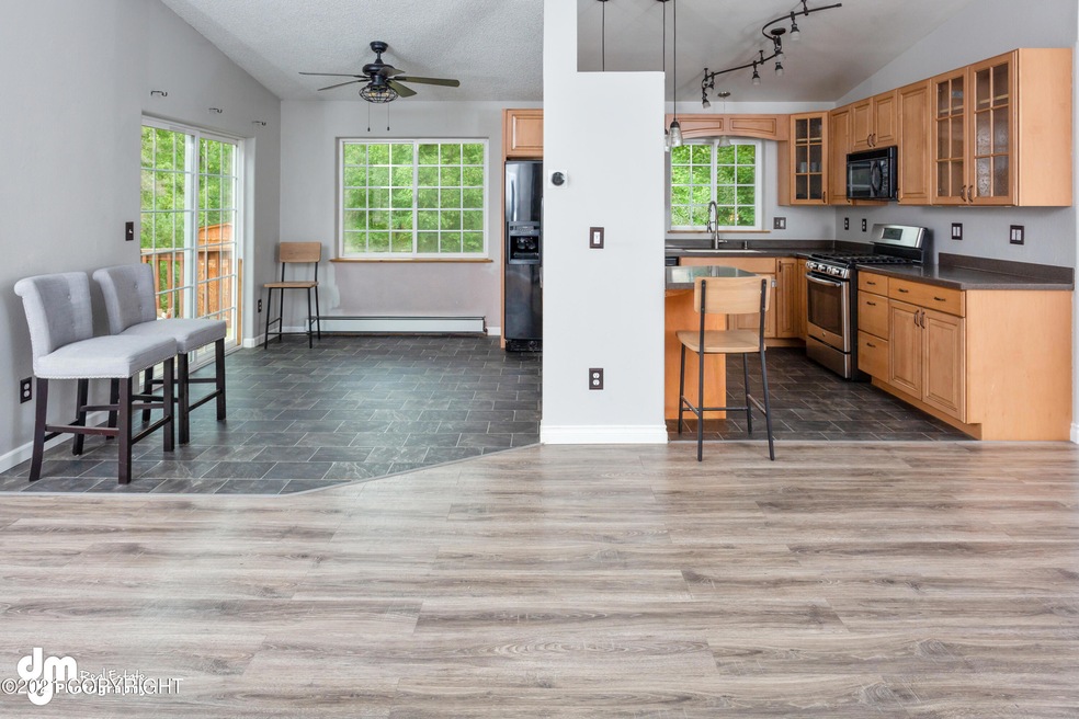 Dining Area/Kitchen