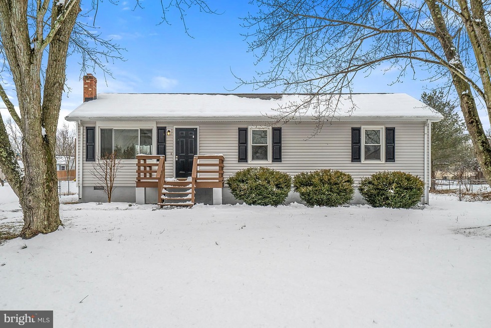 11136 Crest Ln, Bealeton, VA 22712 - photo 1