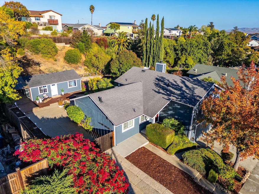 175 W Seaview Dr, Benicia, CA 94510 - photo 1