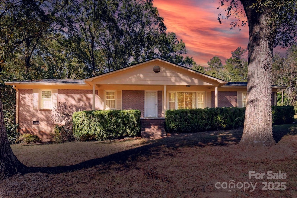 210 Cliffside Dr, Kannapolis, NC 28081 - photo 1