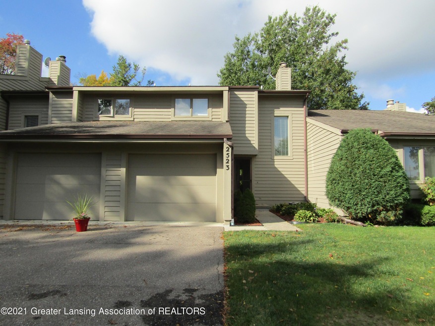 2523 White Oak Place unit 2, Flint, MI 48532 - photo 1