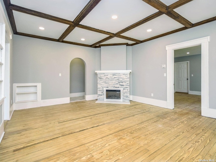 43 Mackey Ave unit 1st fl, Port Washington, NY 11050 - photo 1