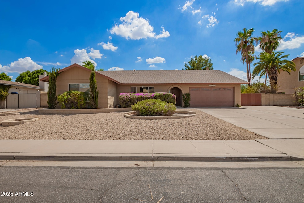 1351 W Lobo Ave, Mesa, AZ 85202 - photo 1