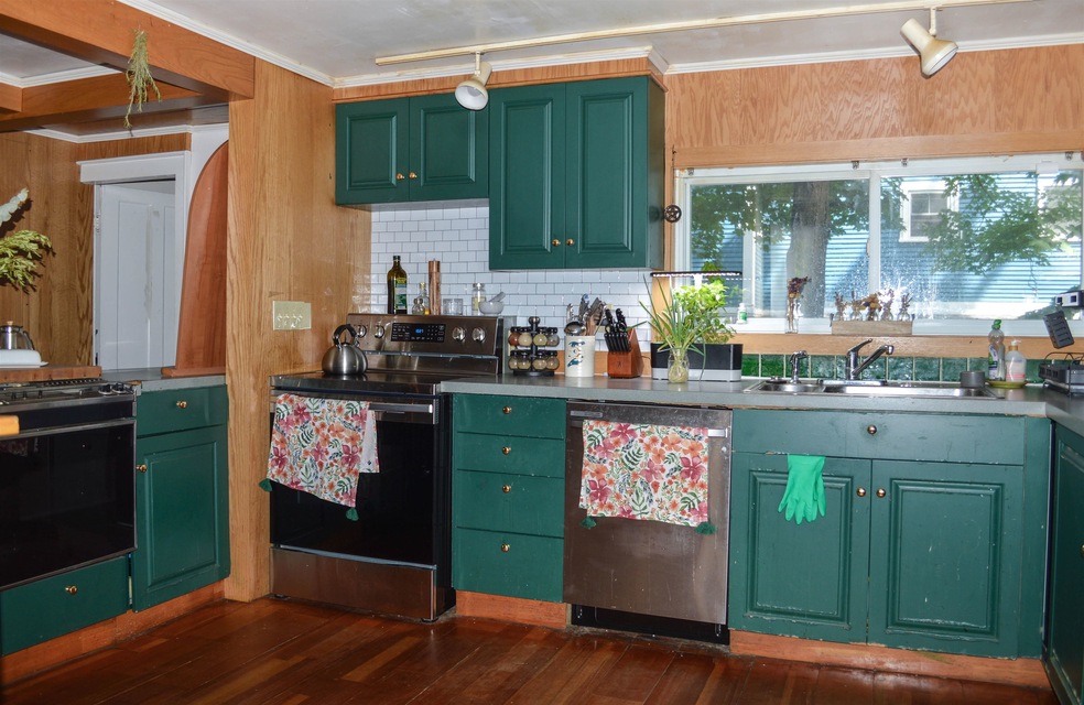 85 Franklin St, Keene, NH 03431 - photo 1