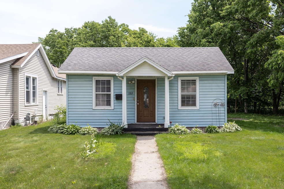 1-web-or-mls-722 Avon St-11