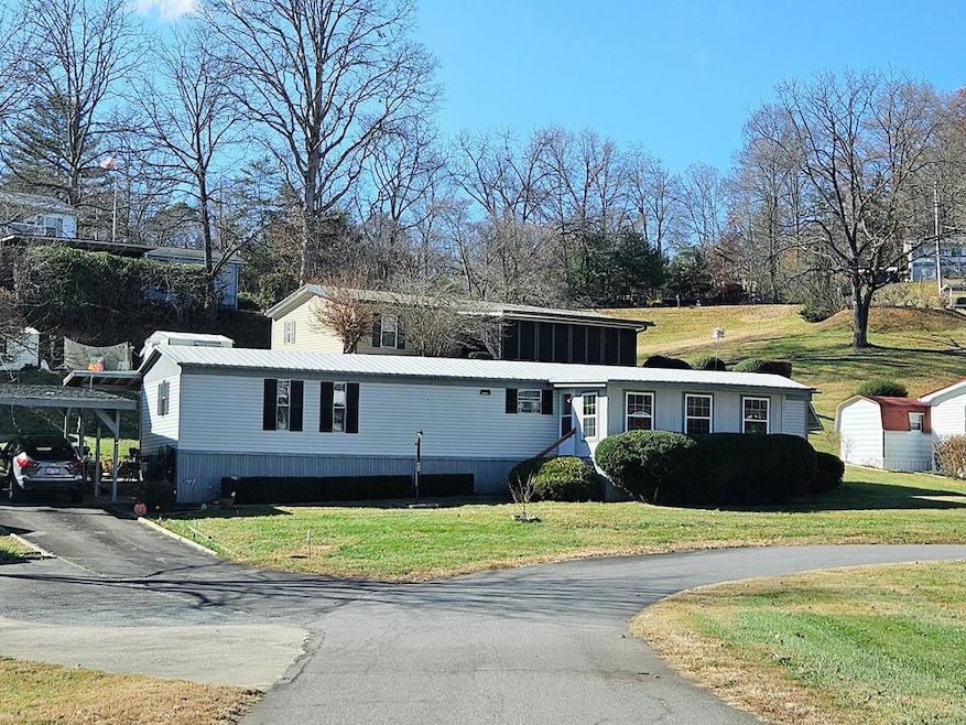 44 Maple Dr, Franklin, NC 28734 - photo 1