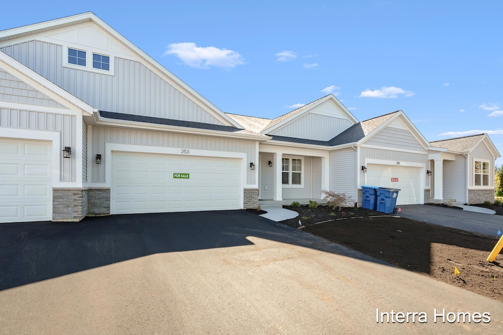 253 Hickory Valley Dr, Kalamazoo, MI 49009 - photo 1