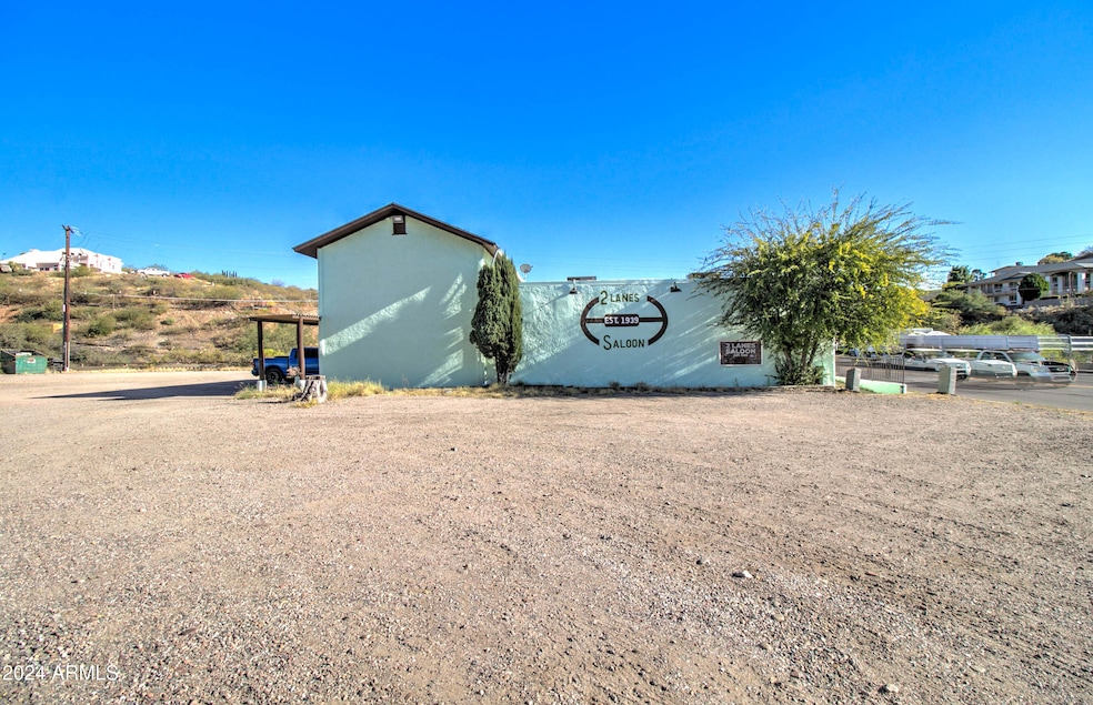 1605 E Ash St-2