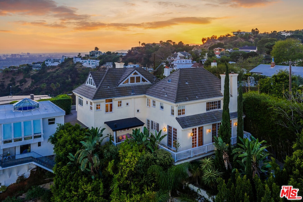 Sold $2,100,000 • Co-Listing Agent