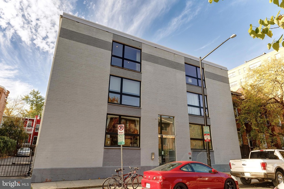 1514 Newton St NW unit 301, Washington, DC 20010 - photo 1