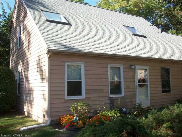 74 N Main St unit 11, Branford, CT 06405 - photo 1