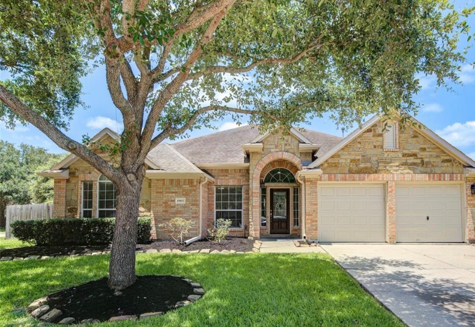 1905 Grand Willow Ln, Richmond, TX 77469 - photo 1