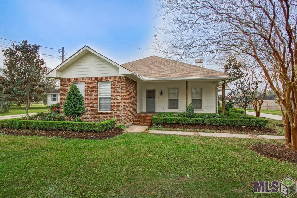 40315 Black Bayou Extension, Gonzales, LA 70737 - photo 1