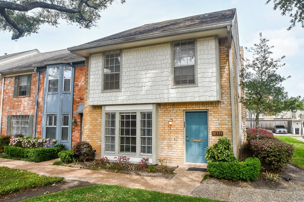 10359 Briar Forest Dr unit 413, Houston, TX 77042 - photo 1