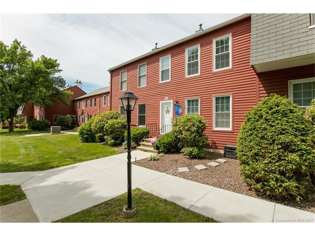 10 Riverview Dr unit I, East Windsor, CT 06088 - photo 1
