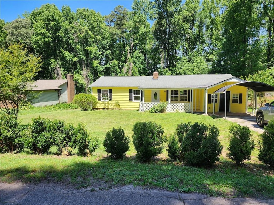 Renovated Ranch-style home featuring covered porch