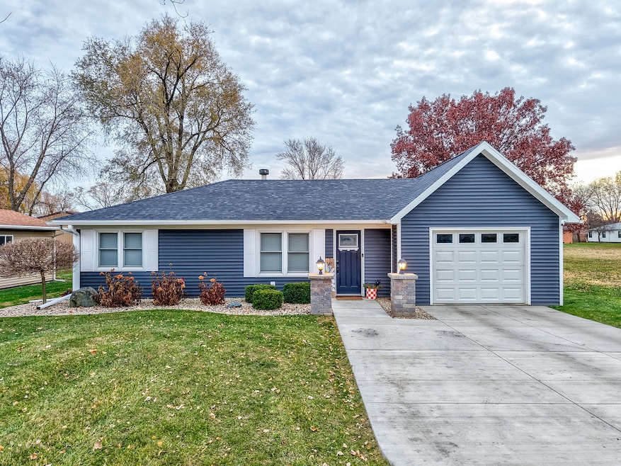 1409 Little Main St, Streator, IL 61364 - photo 1