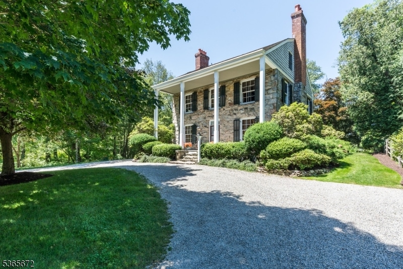 1 Robins Ln, Kinnelon, NJ 07405 - photo 1