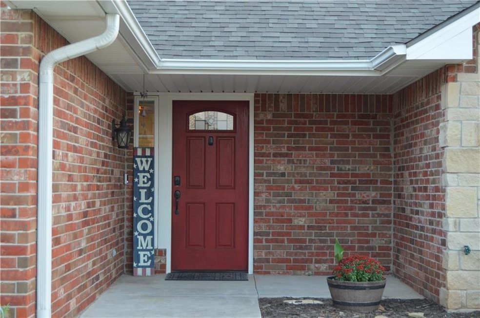 2232 Whispering Pine Blvd, Shawnee, OK 74804 - photo 1