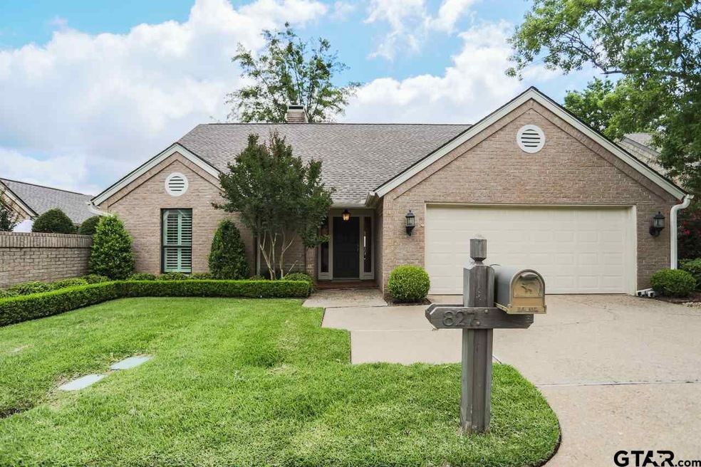 827 827 Ashford Ct, Tyler, TX 75703 - photo 1