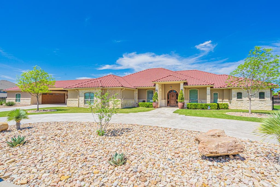 5613 Imperial Ct, San Angelo, TX 76904 - photo 1