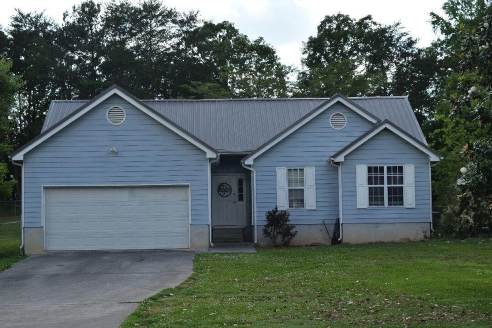 606 Mcentire Cir, Chatsworth, GA 30705 - photo 1