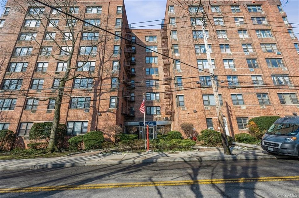 Park Crest unit 2D, Yonkers, NY 10704 - photo 1
