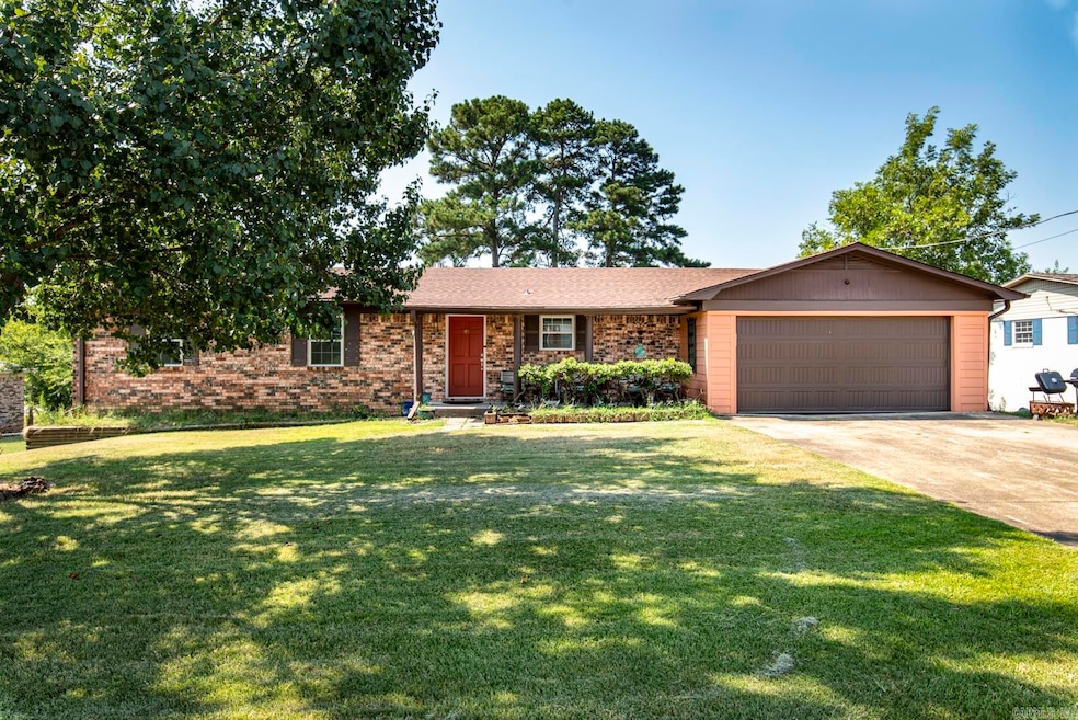 For Sale $289,900 • Co-Listing Agent