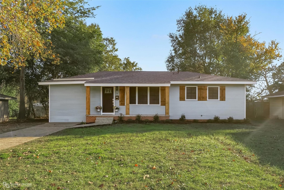 216 Ellis Dr, Minden, LA 71055 - photo 1