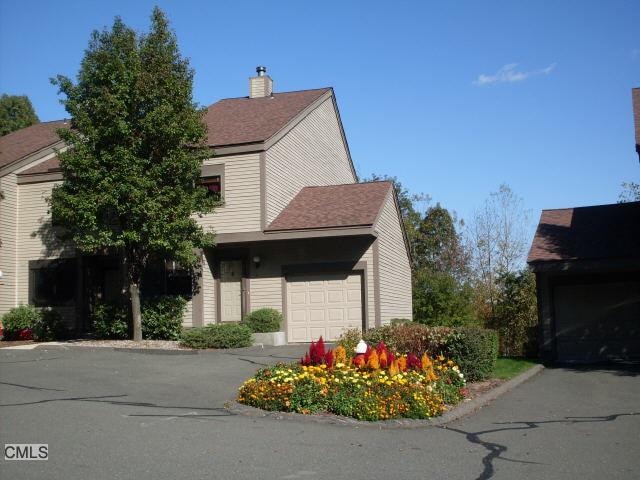 27 Eagle Rock Hill, Bethel, CT 06801 - photo 1