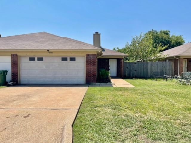 7508 Connie Ln, North Richland Hills, TX 76182 - photo 1