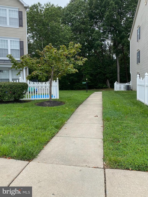 4216 Maple Path Cir, Nottingham, MD 21236 - photo 1