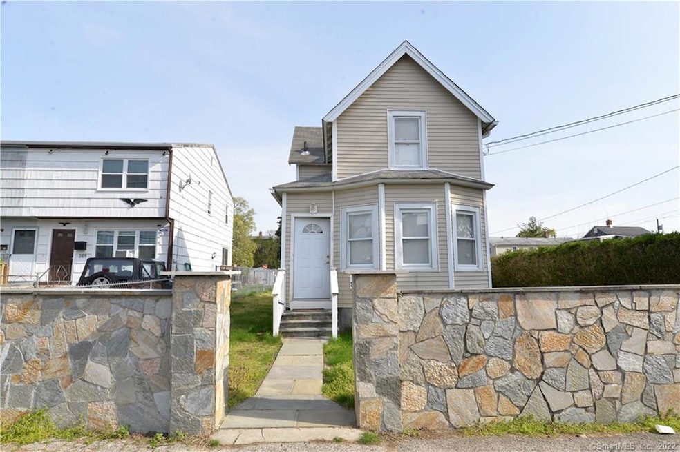395 Charles St, Bridgeport, CT 06606 - photo 1
