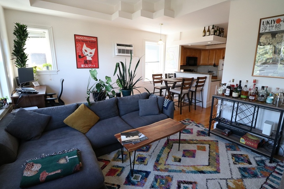 30 Upland Rd unit 10, Cambridge, MA 02140 - photo 1