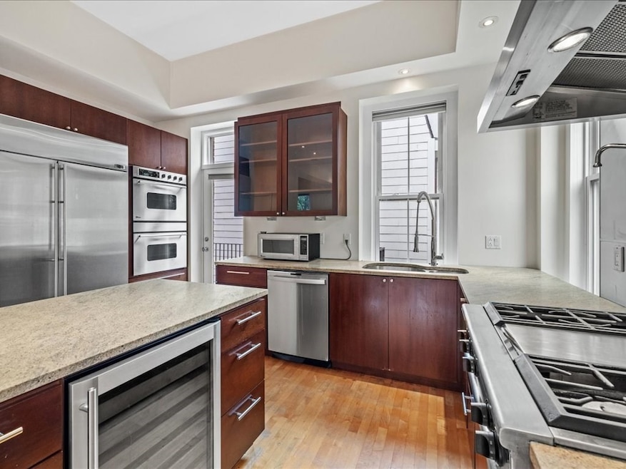 332 K St unit 2, Boston, MA 02127 - photo 1